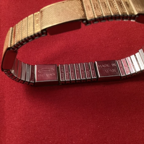 Aimante stainless steel stretchy bracelet made in Japan - Picture 9 of 9